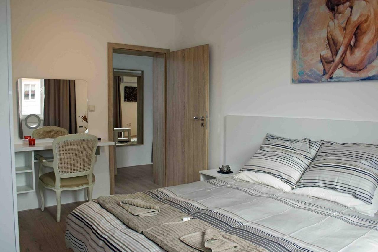 Design Apartment Blagoevgrad Extérieur photo
